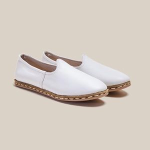 White Sabah Slides